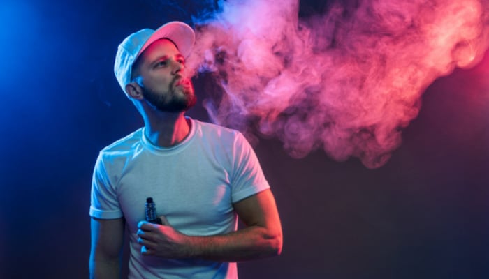 Guy bought HHC vape cartridges in San Jose, California from Simple Garden CBD.